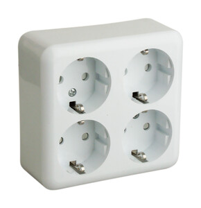 Base Schuko 4 Tomas De Superficie.
